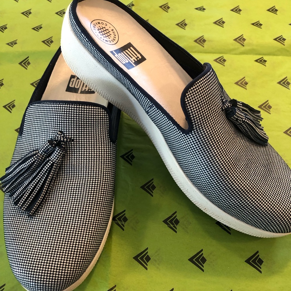 Fitflop brand mules. Barely worn and in excellent condition.